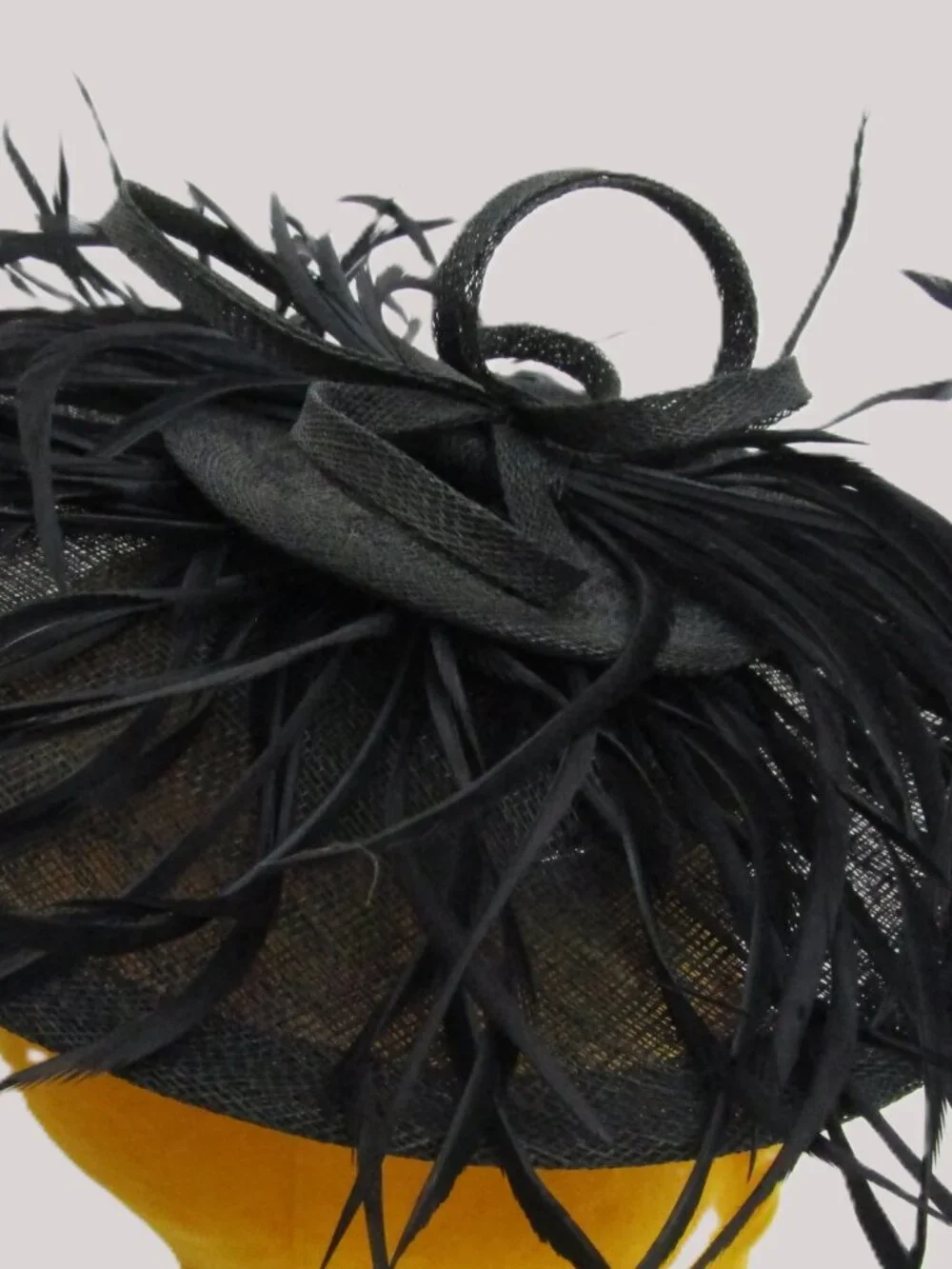 Whimsical Black Straw Platter Hat Dancing Feathers England